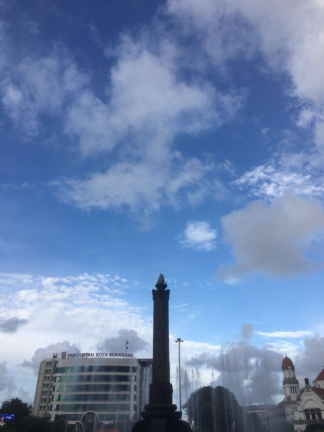 Tugu Muda Semarang, sumber : dokumentasi pribadi