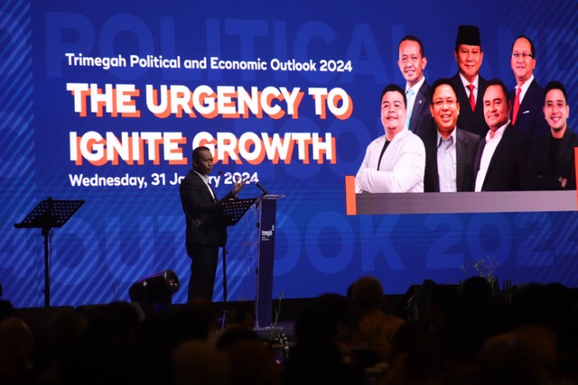 Menteri Investasi Indonesia Bahlil Lahadalia menyampaikan sambutan pada Trimegah Political dan Economic Outlook 2024 di Jakarta, Rabu (31/1/2024). Foto: Jamal Ramadhan/kumparan