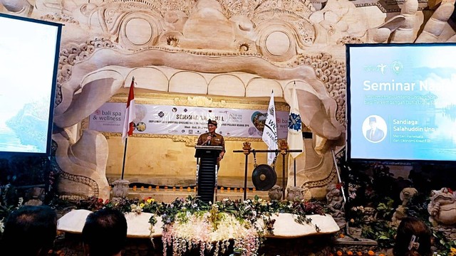 Menparekraf Sandiaga Uno dalam Seminar Nasional Implementasi UU HKPD Bagi Perkembangan Dunia Usaha Spa di Indonesia di Kabupaten Gianyar, Rabu (31/1/2024). Foto: Denita BR Matondang/kumparan
