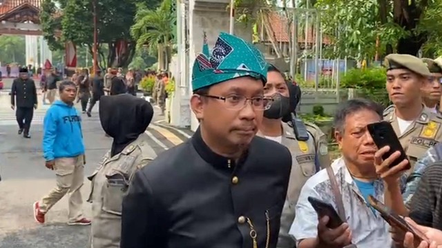 Bupati Sidoarjo, Ahmad Muhdlor Ali atau Gus Muhdlor, usai acara peringatan Hari Ulang Tahun (HUT) ke-165 Sidoarjo di Alun-Alun Sidoarjo, Rabu (31/1/2024). Foto: Dok. Istimewa