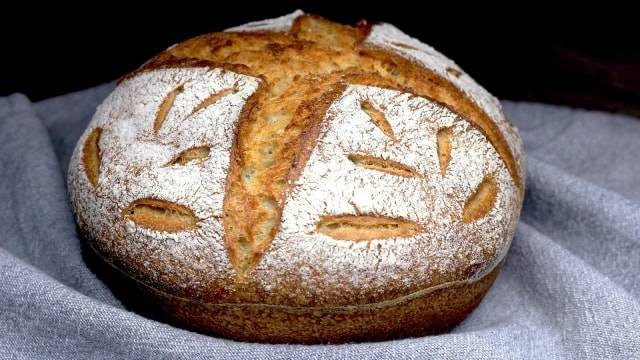   Ilustrasi sourdough adalah salah satu jenis roti yang digemari. Foto: Pixabay. 