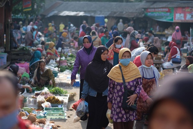 Ilustrasi pasar tradisional di Indonesia. Foto: Widyatmokko/Shutterstock