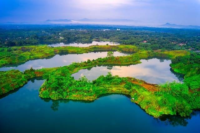 Ilustrasi perubahan kehidupan masyarakat pada masa kolonialisme dari aspek geografi, sumber foto: Tom Fisk by pexels.com