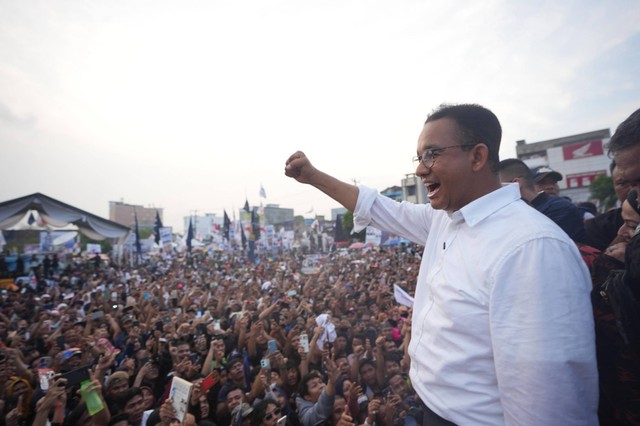 Calon Presiden nomor urut 1 Anies Baswedan kampanye di kawasan Lapangan Reformasi Deli Serdang, Kamis(1/2/2024). Foto: Dok. Istimewa