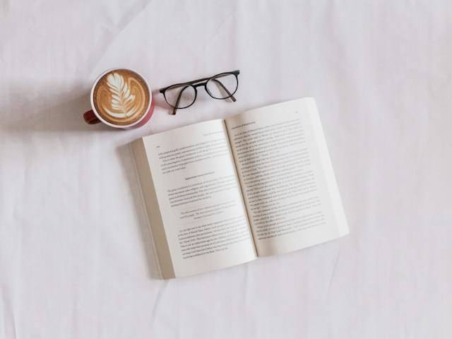 Apa yang Dimaksud Gramatikal? Foto Hanya Ilustrasi. Sumber Foto: Unsplash.com/Sincerely Media