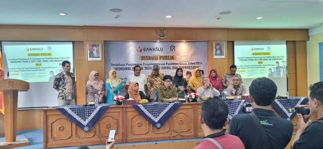 Forum Rektor Perguruan Tinggi Muhammadiyah dan Aisyiyah (PTMA) menyoroti kondisi politik di Indonesia jelang Pemilu 2024.  Foto: PTMA