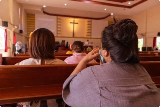 Ilustrasi Dominasi Gereja. Sumber : https://www.shutterstock.com/id/image-photo/people-go-church-sunday-prayers-wearing-1773600770