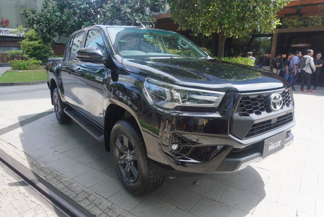 Toyota Hilux Double Cabin 4x4 facelift. Foto: Dok. Istimewa