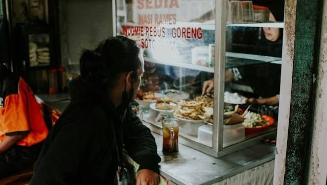 Warung Mekar Jaya Jogja. Foto hanya ilustrasi bukan tempat sebenarnya. Sumber foto: Unsplash.com/Falaq Lazuardi