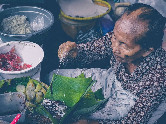 Lupis enak di Jogja, foto: Unsplash/Cristian Siallagan