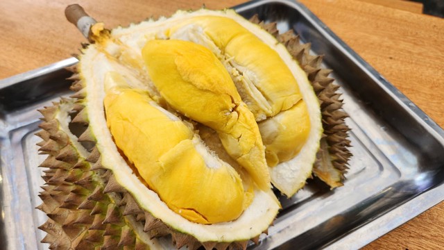 Durian bawor di Festival Pesta Panen Sayurbox, FX Jakarta, Selasa (6/2/2024). Foto: Azalia Amadea/kumparan