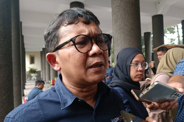 Wakil Rektor UGM Arie Sujito di UGM, Rabu (7/2/2024). Foto: Arfiansyah Panji Purnandaru/kumparan