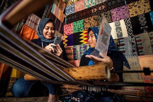 Sinergi antara BRI, PNM dan Pegadaian menegaskan peran BUMN yang menjadi ujung tombak ekonomi kerakyatan di Indonesia. Foto: Dok. BRI