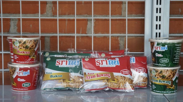 Produk Srimi, inovasi warga sriharjo yang menciptakan mie berbahan dasar tepung mocaf. Foto : Dokumentasi pribadi/Surya Kukuh