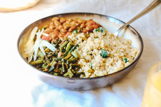 Ilustrasi Makanan Pengganti Nasi, Foto: Unsplash/Shashi Chaturvedula