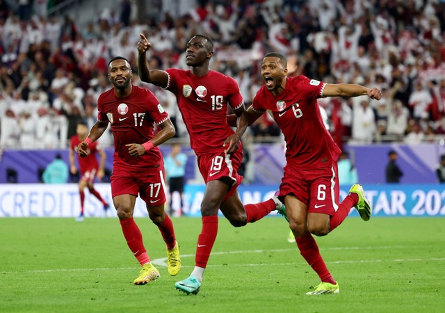 Iran vs Qatar dalam laga semifinal Piala Asia di Al Thumama Stadium, Doha, pada 8 Februari 2024. Foto:  REUTERS/Molly Darlington