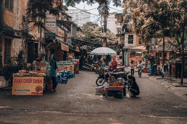 Ilustrasi Kuliner Alun-Alun Bandung (Bukan Gambar Sebenarnya). Sumber: Pexels|Quang Minh