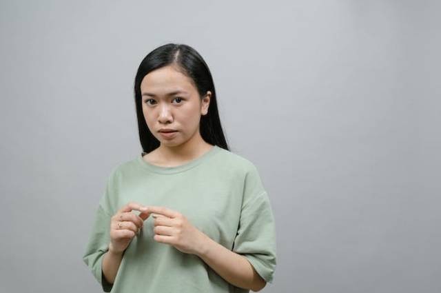 Ilustrasi penyebab orang kaku, sumber foto: Tima Miroshnichenko by pexels.com
