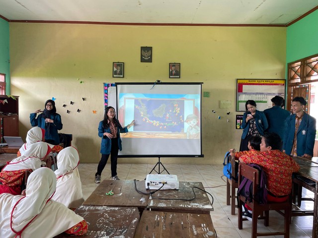 Materi Persebaran Gunung Meletud di Indonesia