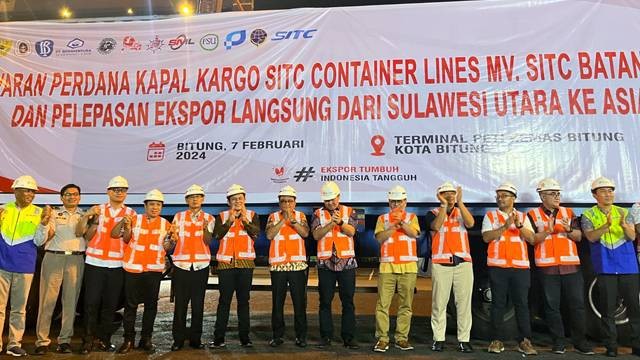 Pelaksanaan ekspor perdana direct call dari Pelabuhan Bitung di Sulawesi Utara.