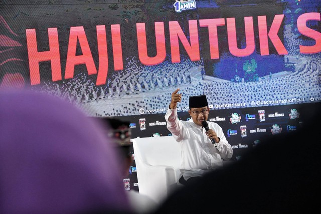 Capres 01, Anies Baswedan dalam dialog bertajuk "Haji untuk Semua" bersama Bachtiar Nasir di Al Azhar Jakarta, Kamis (8/2/2024). Foto: Dok. Istimewa