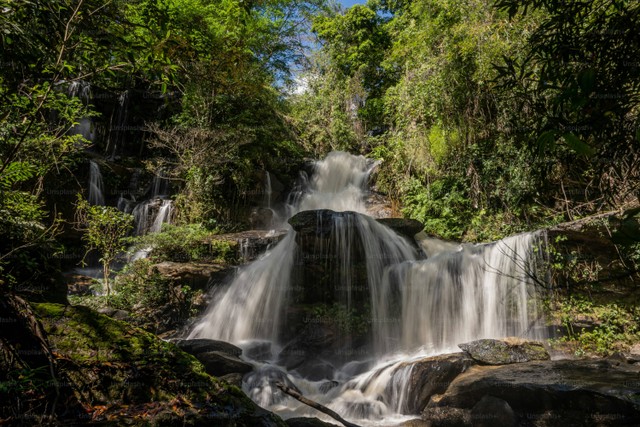 Ilustrasi Tempat Wisata di Salatiga yang lagi Hits. Foto: Unsplash/Unsplash+