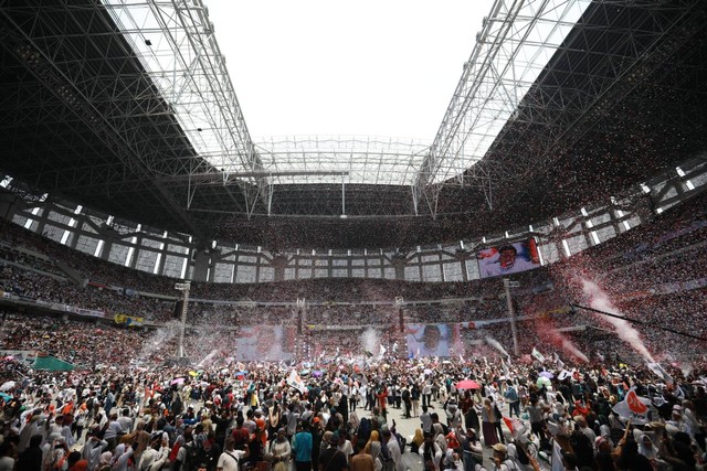 Suasana Kampanye Akbar Anies Baswedan-Muhaimin Iskandar (AMIN) di Jakarta International Stadium (JIS), Jakarta, Sabtu (10/2/2024). Foto: Aditia Noviansyah/kumparan