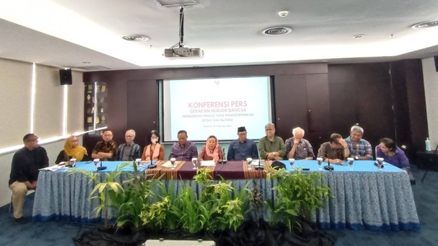 Konferensi pers Gerakan Nurani Bangsa (GNB) mendorong Pemilu yang mengedepankan etika dan nurani, di Grha Oikoumene, Sabtu (10/2/2024). Foto: Fadhil Pramudya/kumparan