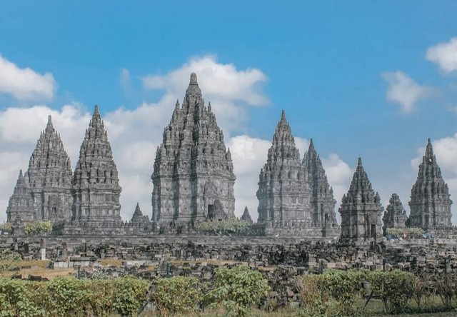 Ilustrasi Candi Sewu Sumber Unsplash/Eugenia Clara