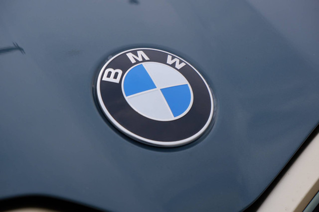 Logo BMW di BMW XM. Foto: Aditya Pratama Niagara/kumparan