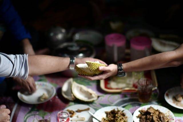 Ilustrasi cara mengatasi mabuk durian. Foto: Pexels. 