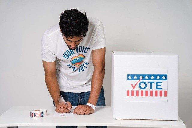 2 Cara Cek Daftar Caleg Pemilu 2024 Secara Online. Foto: Pexels