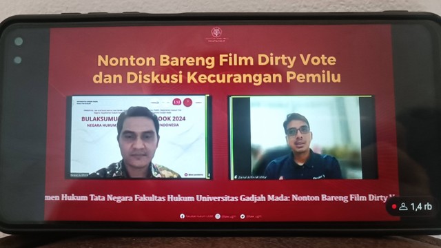 Ketua Departemen Hukum Tata Negara UGM Zainal Arifin Mochtar yang turut terlibat di film Dirty Vote saat menjadi narasumber di kuliah umum Departemen Hukum Tata Negara Universitas Gadjah Mada (UGM), Selasa (13/2). Foto: Panji/kumparan