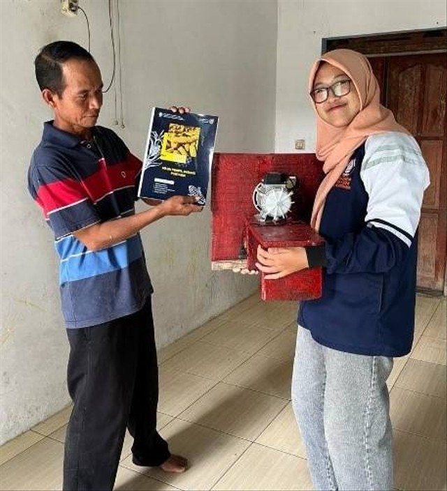 Pembuatan Prototype Mesin Pemipil Jagung Portable Mengubah Paradigma Pertanian 