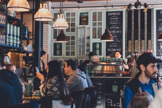 [Kebun Bistro] Foto hanya ilustrasi, bukan tempat sebenarnya. Sumber: unsplash/RodLong