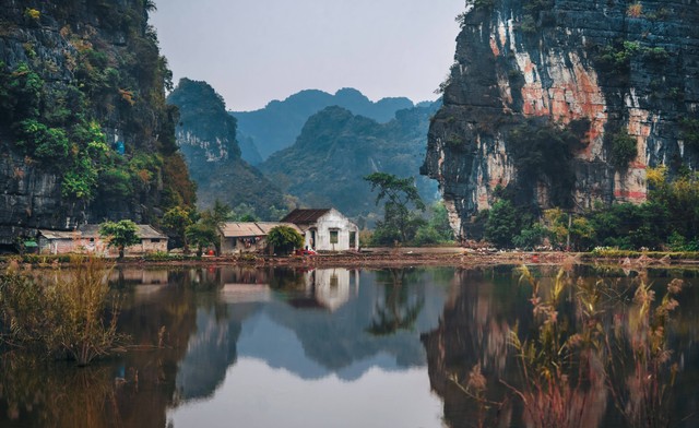 Ilustrasi tempat wisata di Vietnam. Unsplash.com/Ruslan-Bardash