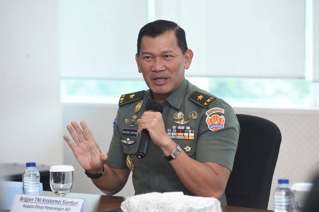 Kadispen TNI AD Brigjen TNI Kristomei Sianturi. Foto: TNI AD