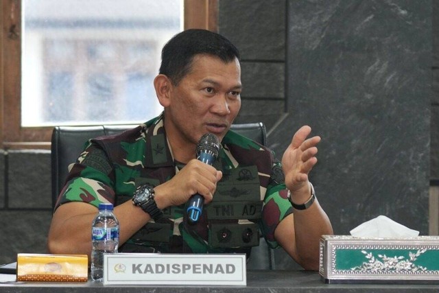 Kadispen TNI AD Brigjen TNI Kristomei Sianturi. Foto: TNI AD