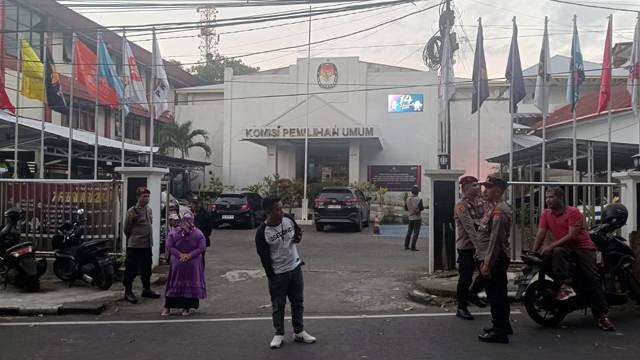 Kantor KPU Sulawesi Utara.