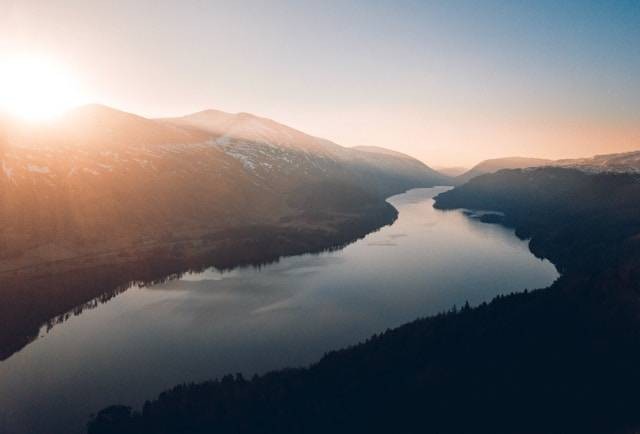 Daftar Nama Sungai di Yogyakarta. Foto hanya ilustrasi bukan tempat sebenarnya. Sumber foto: Unsplash.com/Jack Anstey