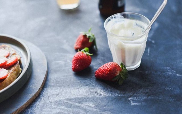 Yoghurt Cisangkuy. Foto hanyalah ilustrasi bukan menu sebenarnya. Sumber: Unsplash/Anshu A