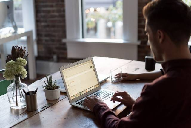 Ilustrasi analisis data. Foto: Unsplash.