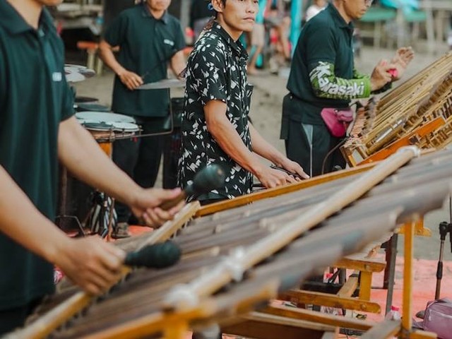 Ilustrasi sumber bunyi angklung. Sumber: unsplash.com/ Fairuz Zaki