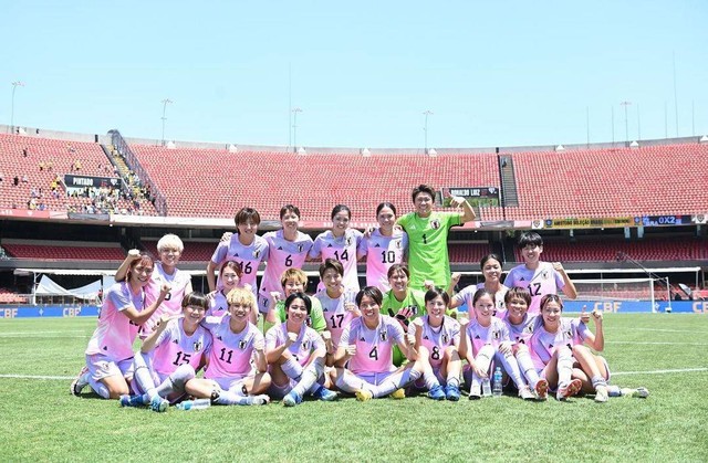 Timnas Wanita Jepang usai melakoni friendly match kontra Brasil, 3 Desember 2023. Foto: Instagram/@kumagai1017