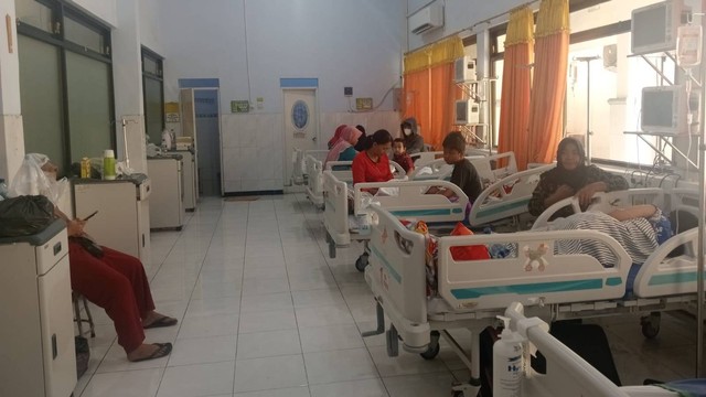 Pasien baru DBD di RSUD Jombang. Foto: Dok. Mili.id