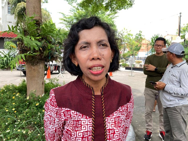 Kepala Badan Kesatuan Bangsa dan Politik (Bakesbangpol) Kota Surabaya, Maria Theresia Ekawati Rahayu. Foto: Diskominfo Surabaya