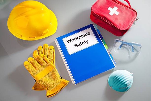 ilustrasi alat keselamatan dan kesehatan kerja (sumber: https://pixabay.com/id/)