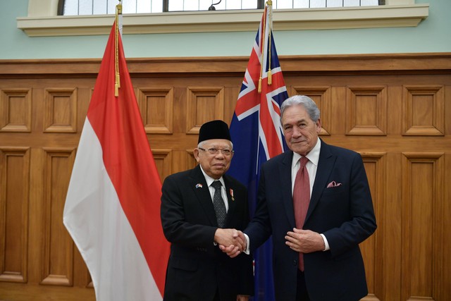 Wakil Presiden Ma'ruf Amin bertemu dengan Wakil PM Selandia Baru Winston Peters. Foto: BPMI Setwapres