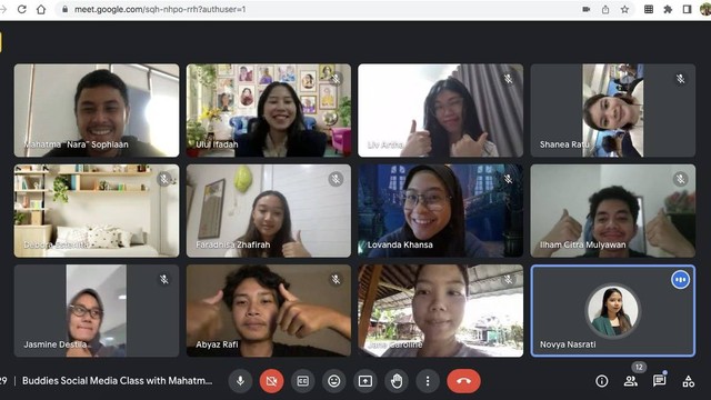 Social Media Class oleh Mahatma Nara