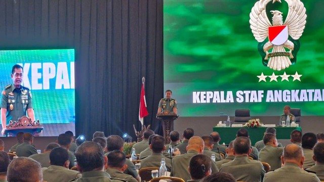 KSAD Maruli Simanjuntak di Rapim TNI AD yang digelar di Balai Kartini, Jakarta, Kamis (29/2/2024). Foto: Nadia Riso/kumparan